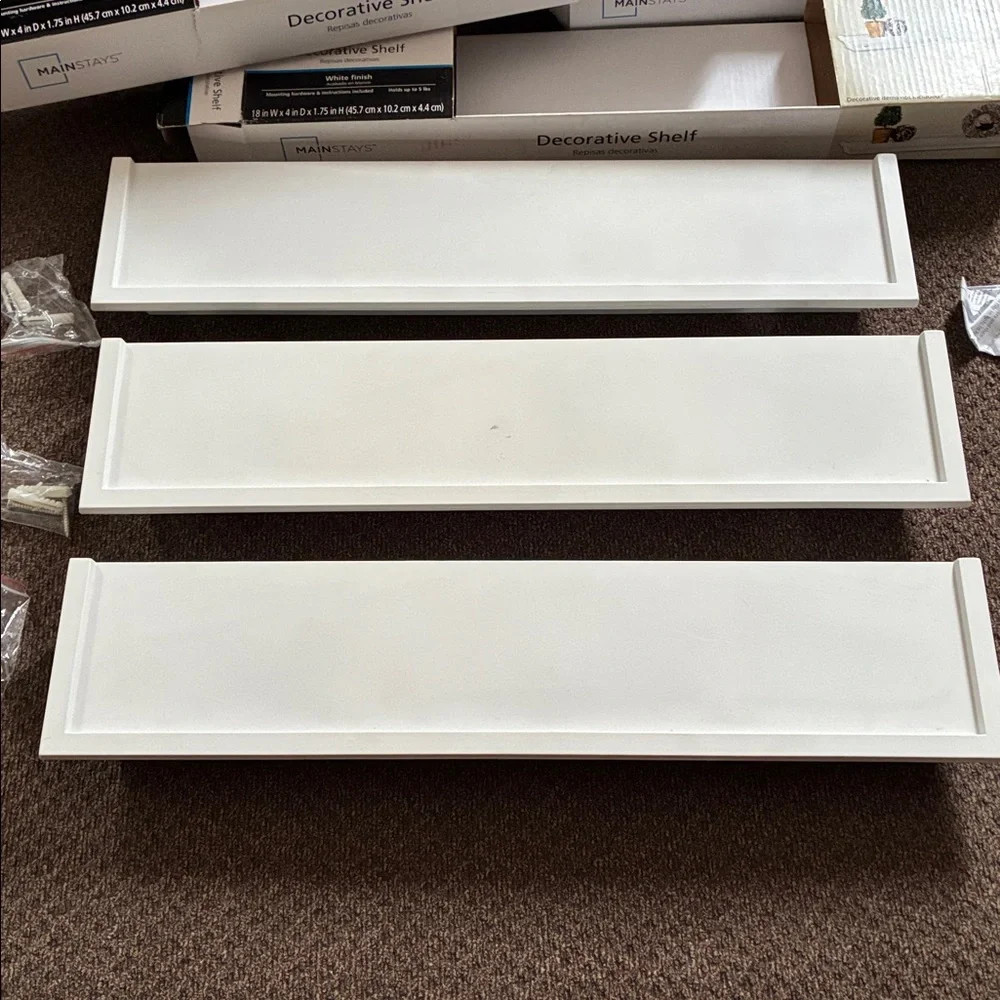 Set of 3 Mainstays White Decorative Floating Shelves (NIB, Minor Flaw on One)